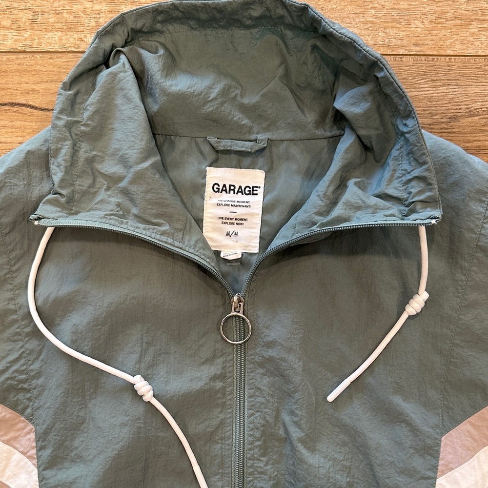 Garage Blue Windbreaker Jacket with Striped Sleeves in Excellent Condition - Picture 2 of 4